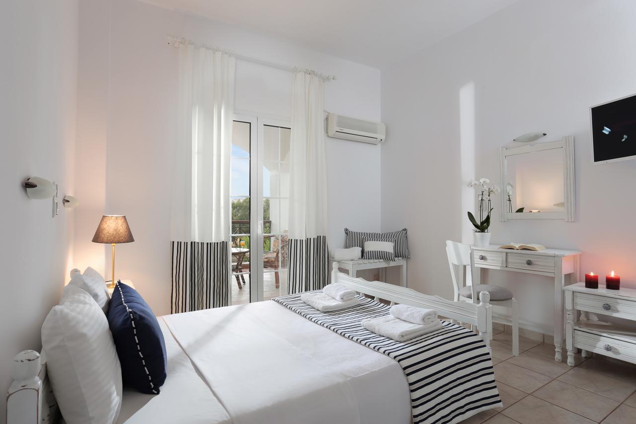 Iris Beach Hotel Monemvasia Ngoại thất bức ảnh