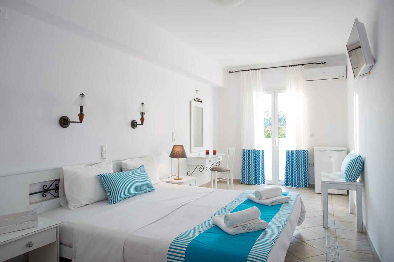 Iris Beach Hotel Monemvasia Ngoại thất bức ảnh